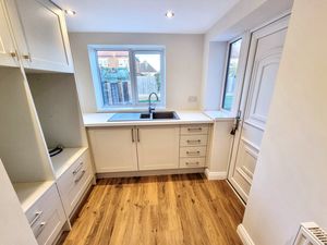 Photo 16- click for photo gallery